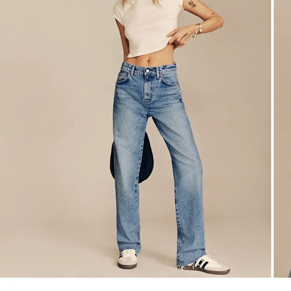 Reformation Val 90s Mid Rise Straight Long Jeans Blue - Size 26L